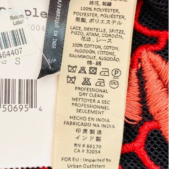 FREE PEOPLE NWT Black & Red Floral Lace Embroidered Maxi Skirt - Small - Picture 9 of 10